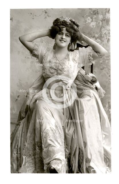 Marie Studholme (1875-1930), English actress, 1900s.Artist: Foulsham and Banfield