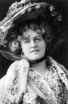 Marie Studholme (1875-1930), English actress, 1900s.Artist: W&D Downey