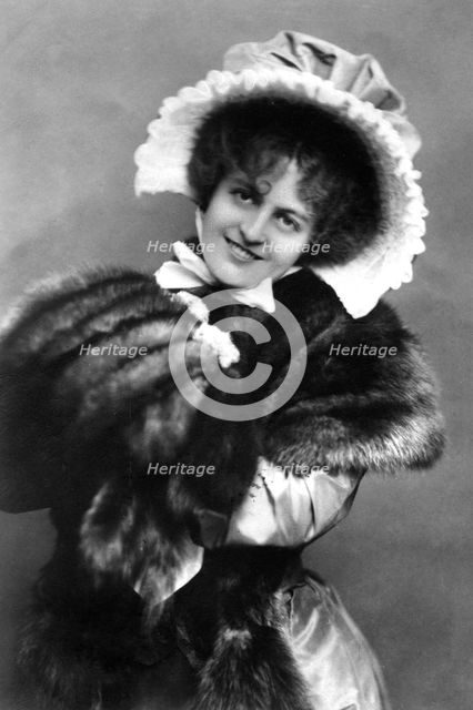 Marie Studholme (1875-1930), English actress, 1904.Artist: Johnston & Hoffman