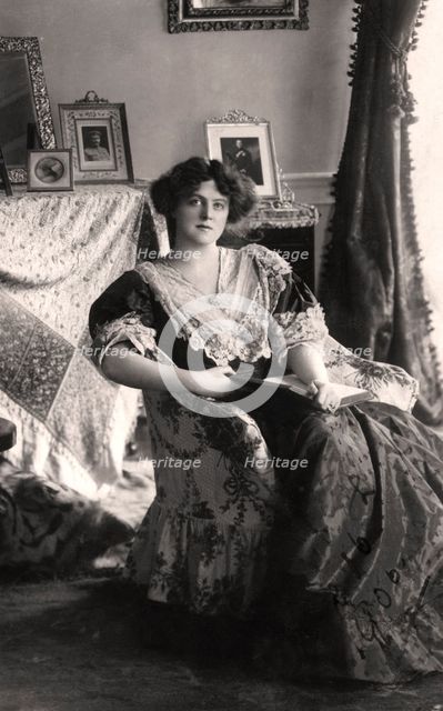 Marie Studholme (1875-1930), English actress, 1906.Artist: Foulsham and Banfield