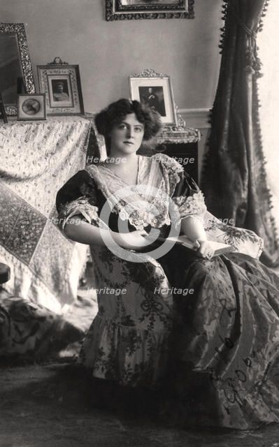 Marie Studholme (1875-1930), English actress, 1906.Artist: Foulsham and Banfield