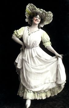 Marie Studholme (1875-1930), English actress, early 20th century.Artist: Foulsham and Banfield