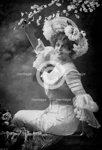 Marie Studholme (1875-1930), English theatre actress, 1902-1903.Artist: Alfred Ellis & Walery