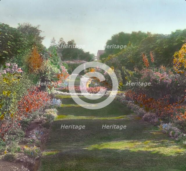 "Mariemont," Thomas Josephus Emery house, 386 Greenwood Ave., Middletown, Rhode Island, 1914. Creator: Frances Benjamin Johnston.
