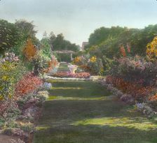 "Mariemont," Thomas Josephus Emery house, 386 Greenwood Ave., Middletown, Rhode Island, 1914. Creator: Frances Benjamin Johnston