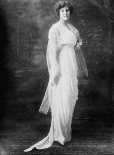 (Marjorie A. Vreeland) Mrs. G.E. Von Gal, between c1910 and c1915. Creator: Bain News Service