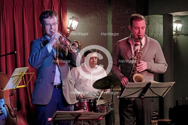 Mark Armstrong, Clark Tracey and Sam Mayne, Bull's Head, Barnes, London, 2014. Artist: Brian O'Connor.