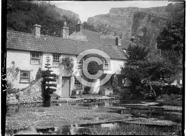 Mark Hole Cottage, The Cliffs, Cheddar, Sedgemoor, Somerset, 1907. Creator: Katherine Jean Macfee.