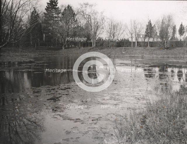 "Marshfield," George Woodward Wickersham house, Cedarhurst, New York, 1914. Creator: Frances Benjamin Johnston.