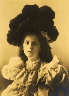 Martha Cameron, head-and-shoulders portrait, facing slightly left..., between 1890 and 1910. Creator: Frances Benjamin Johnston