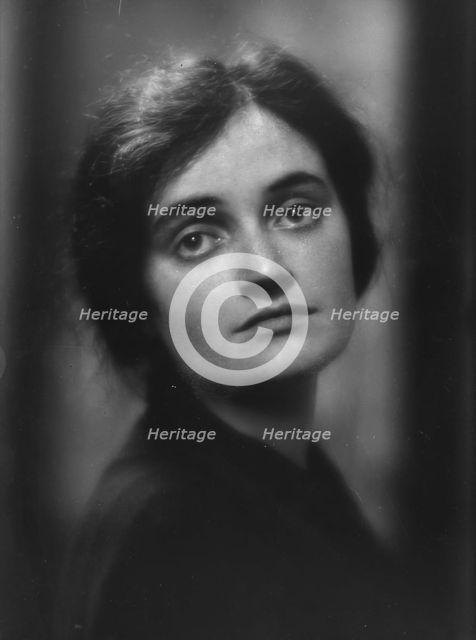 Martin, Hazel, Miss, portrait photograph, 1914 Apr. 14. Creator: Arnold Genthe.