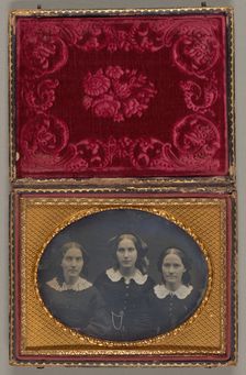 Mary Underwood, Olive Underwood and Susan Underwood, 1839/60. Creator: Unknown