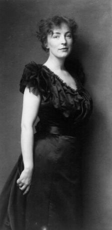 Mary Berri Chapman Hansbrough, c1898. Creator: Frances Benjamin Johnston