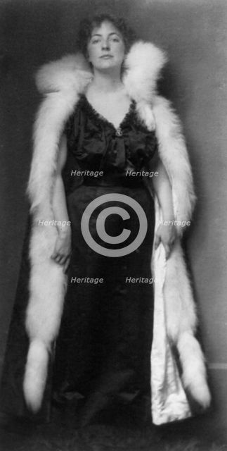 Mary Berri Chapman Hansbrough, c1898. Creator: Frances Benjamin Johnston.