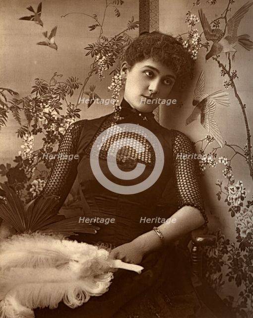 Mary Moore, British actress, 1886. Artist: Barraud