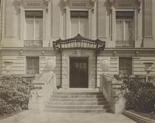 Mary Scott Townsend house, Washington, D.C., c1910. Creator: Frances Benjamin Johnston