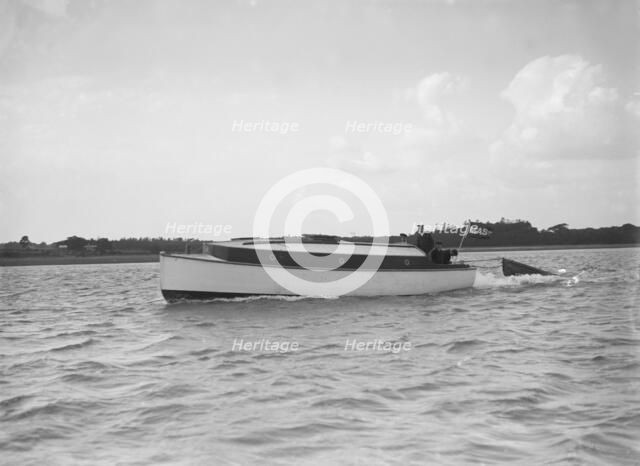 Mass Motor Boat, 1911. Creator: Kirk & Sons of Cowes.