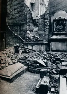 Master's House: with tombstone in commemoration to Oliver Goldsmith, 1941
