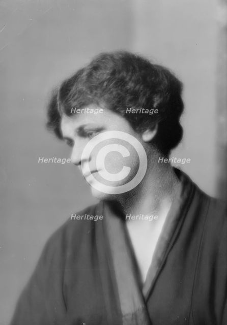 McCormack, R.R., Mrs., portrait photograph, 1915. Creator: Arnold Genthe.