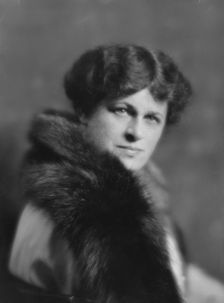 McCormack, R.R., Mrs., portrait photograph, 1915. Creator: Arnold Genthe