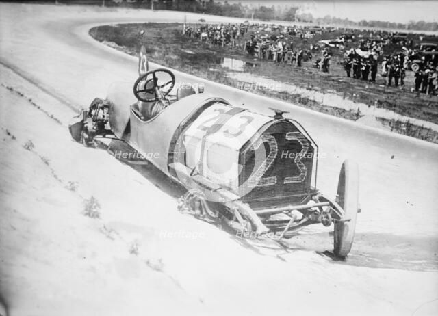 McFarlan 6 wrecked - Indianapolis, between c1910 and c1915. Creator: Bain News Service.
