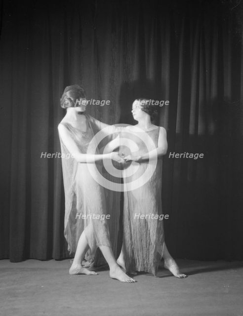 McKenzie, Margaret, Miss, and unidentified dancer, 1920 Feb. 19. Creator: Arnold Genthe.