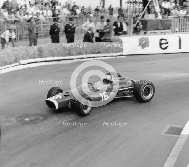 Mclaren- BRM, Bruce McLaren 1967 Monaco Grand Prix. Creator: Unknown.