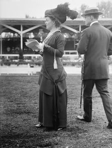 Mcmurry, Miss Ethel, Horse Show, 1914. Creator: Harris & Ewing