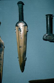Metal hilted dagger, Neunheiligen, Bronze Age, Germany, 2500-1800 BC