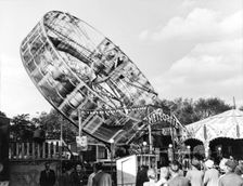 Meteorite ride, Goose Fair, Forest Recreation Ground, Nottingham, Nottinghamshire, 1961. Artist: George L Roberts
