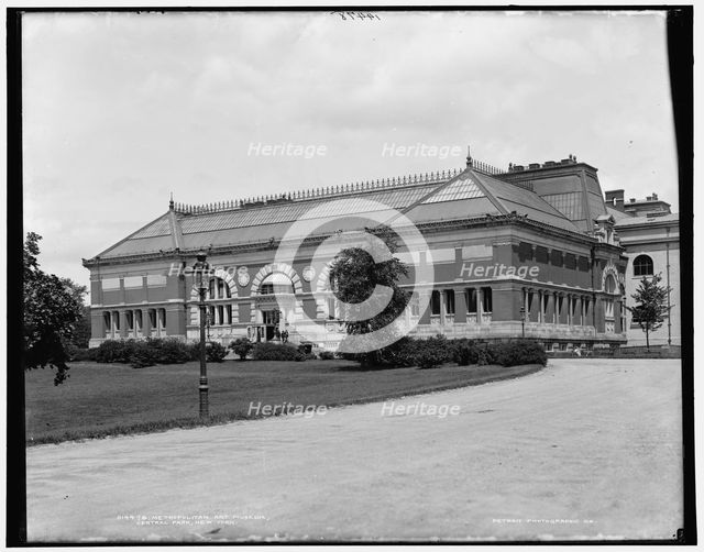 Metropolitan Art Museum, Central Park, New York, (1902?). Creator: Unknown.