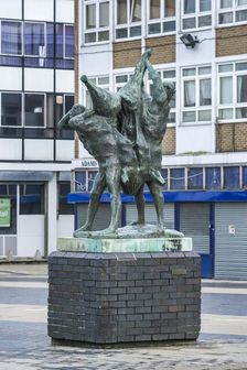 Meat Porters sculpture by Ralph Brown, Market Square, Harlow, Essex, 2015. Artist: Steven Baker