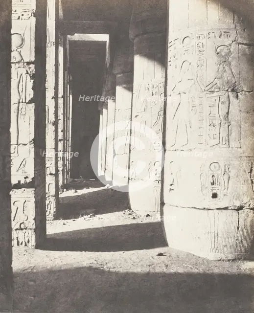 Médinet-Abou (Thèbes), Constructions Postérieures - Deuxieme Cour - Ga..., 1851-52, printed 1853-54. Creator: Félix Teynard.