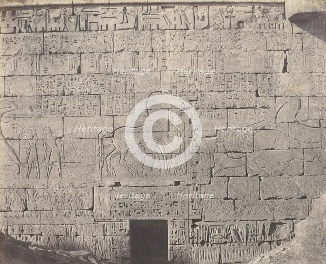 Médinet-Abou (Thèbes), Constructions Postérieures - Fragment de Sculpt..., 1851-52, printed 1853-54. Creator: Félix Teynard.