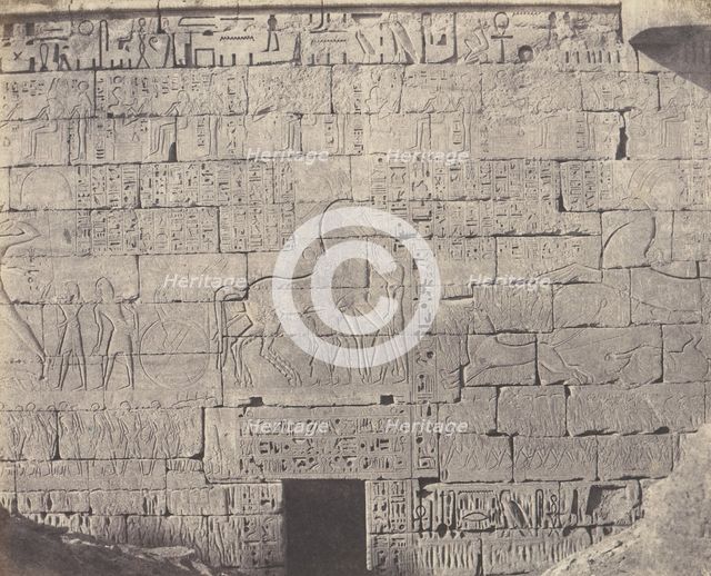 Médinet-Abou (Thèbes), Constructions Postérieures - Fragment de Sculpt..., 1851-52, printed 1853-54. Creator: Félix Teynard.