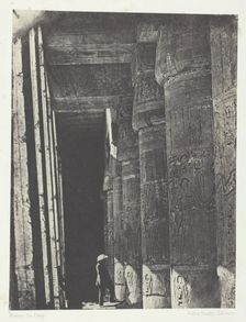 Médinet-Habou, Galerie du Palais de Ramsès-Méiamoun; Thèbes, 1849/51, printed 1852. Creator: Maxime du Camp