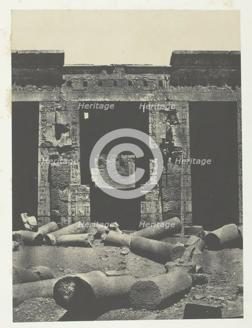 Médinet-Habou, Partie Orientale du Péristyle du Palais de Ramsès-Méiamoun; Thèbes, 1849/51. Creator: Maxime du Camp.