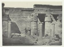 Médinet-Habou, Péristyle du Palais de Ramsès-Méiamoun; Thèbes, 1849/51, printed 1852. Creator: Maxime du Camp
