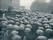 Meeting of London business men on Tower Hill, held after sinking of the Lusitania, c.1915