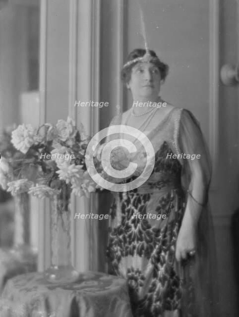 Melba, Madame, portrait photograph, 1917 Dec. Creator: Arnold Genthe.