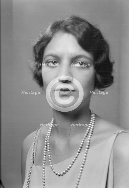 Mellon, Alsa, Miss, portrait photograph, 1924 Nov. 26. Creator: Arnold Genthe.