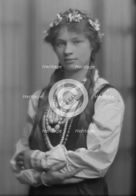 Members of the International Institute for Immigrant Girls, Y.W.C.A., in national costumes..., 1915. Creator: Arnold Genthe.