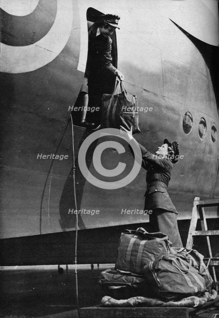 Members of the WAAF serving in Coastal Command, c1940 (1943). Artist: Unknown.