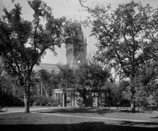 Memorial Hall, 87 gate, Harvard University, Cambridge, Mass., between 1900 and 1920. Creator: Unknown