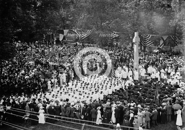 Memorial Service, Cathedral of Sts. Peter And Paul, Washington National Cathedral, 1913.  Creator: Harris & Ewing.