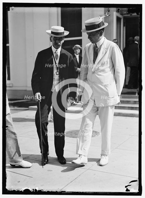 Men at White House, Washington, D.C., between 1913 and 1918. Creator: Harris & Ewing.