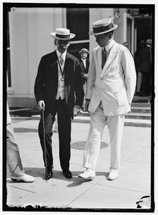 Men at White House, Washington, D.C., between 1913 and 1918. Creator: Harris & Ewing