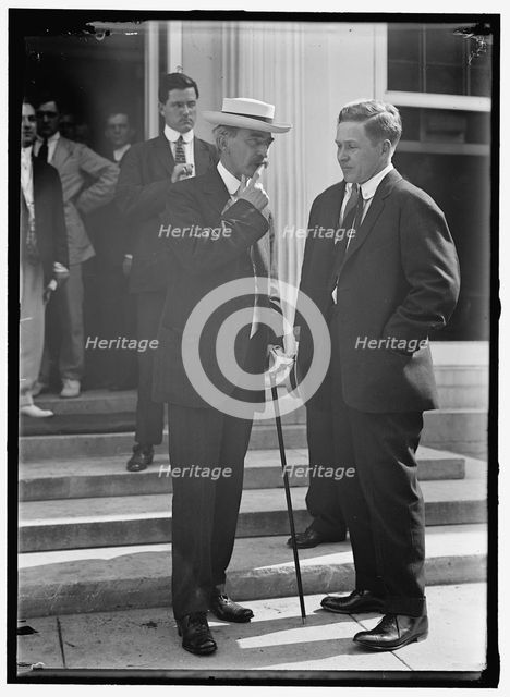 Men at White House, Washington, D.C., between 1913 and 1918. Creator: Harris & Ewing.