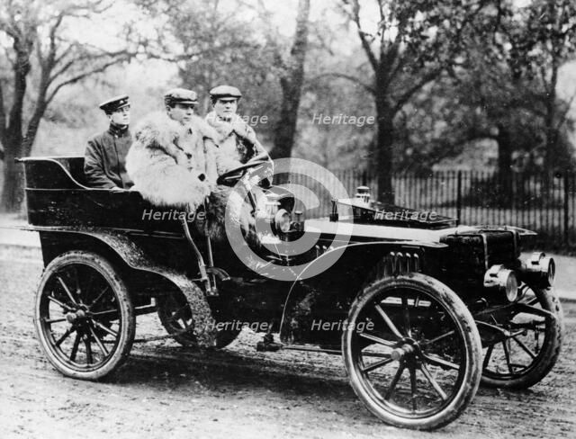 Men riding in a 16hp De Dietrich car, 1902. Artist: Unknown
