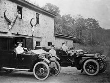 Men with 1905 Lanchester and 1906 Daimler at Fort Augustus, Scotland, 1907